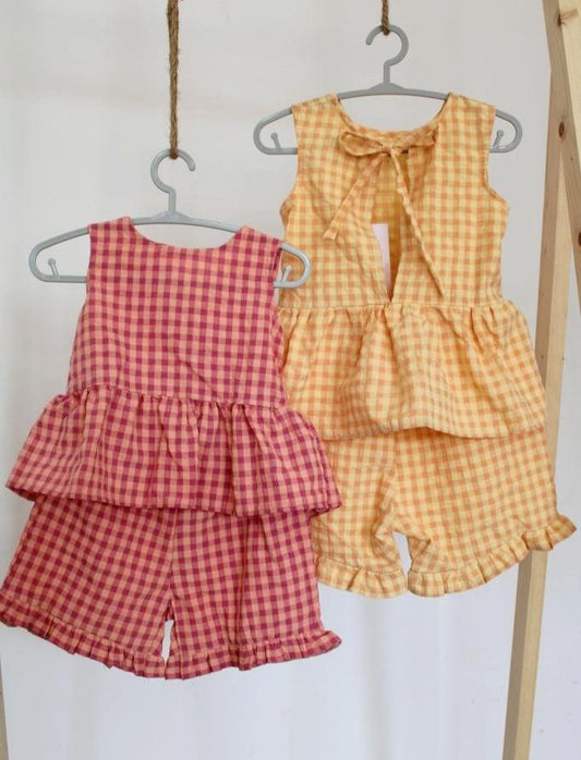 Conjunto top e calções