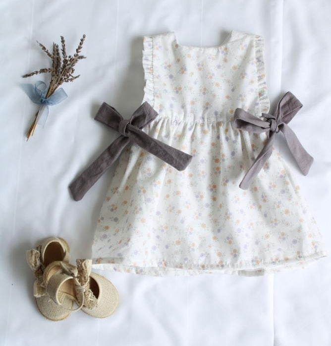Vestido estampado floral violeta